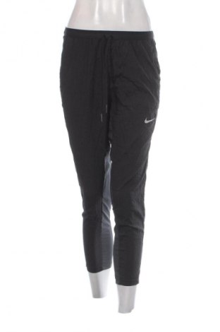 Dámske tepláky Nike, Veľkosť S, Farba Čierna, Cena  24,95 €