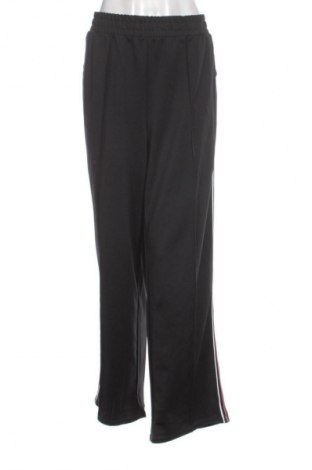 Γυναικείο αθλητικό παντελόνι Page One, Μέγεθος L, Χρώμα Μαύρο, Τιμή 8,16 €