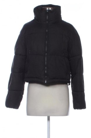 Dámská bunda  Bershka, Velikost XS, Barva Černá, Cena  579,00 Kč