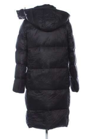 Dámská bunda  Calvin Klein Jeans, Velikost XS, Barva Černá, Cena  5 449,00 Kč