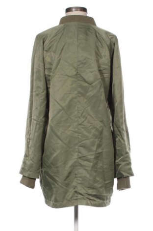 Γυναικείο μπουφάν Guess, Μέγεθος L, Χρώμα Πράσινο, Τιμή 63,99 €
