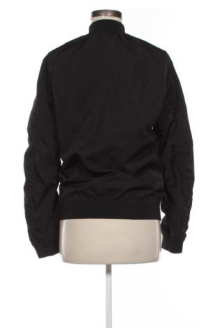 Γυναικείο μπουφάν Pull&Bear, Μέγεθος S, Χρώμα Μαύρο, Τιμή 12,99 €