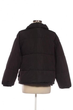 Dámská bunda  Pull&Bear, Velikost M, Barva Černá, Cena  879,00 Kč