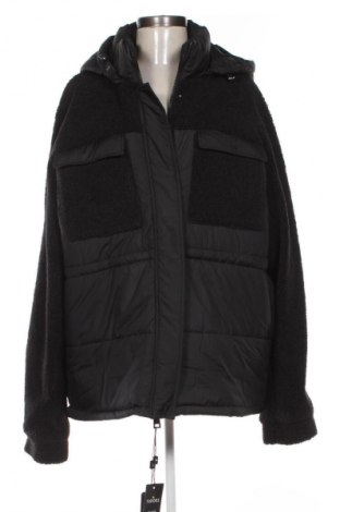 Dámská bunda  Tudors, Velikost 3XL, Barva Černá, Cena  935,00 Kč