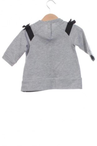Детска блуза Piazza Italia, Размер 6-9m/ 68-74 см, Цвят Сив, Цена 6,00 €