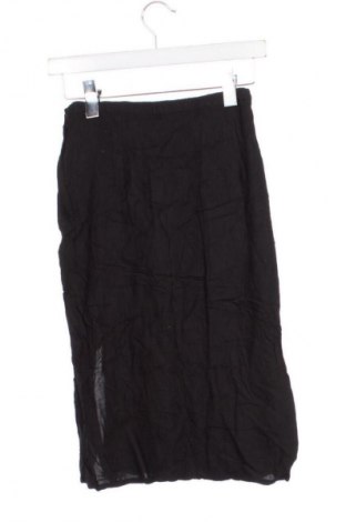 Детска пола H&M, Размер 9-10y/ 140-146 см, Цвят Черен, Цена 4,60 €