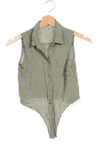 Детска риза H&M, Размер 8-9y/ 134-140 см, Цвят Зелен, Цена 3,06 €