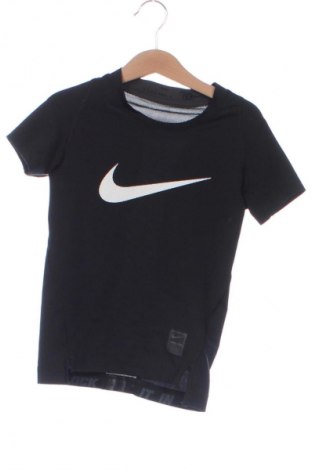 Детска тениска Nike, Размер 6-7y/ 122-128 см, Цвят Черен, Цена 10,73 €