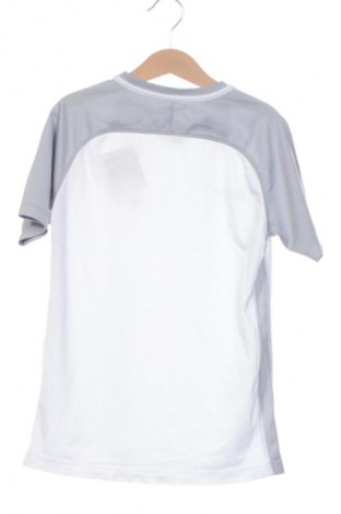 Детска тениска Nike, Размер 9-10y/ 140-146 см, Цвят Многоцветен, Цена 11,24 €