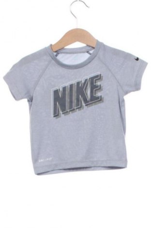 Детска тениска Nike, Размер 9-12m/ 74-80 см, Цвят Сив, Цена 12,69 €