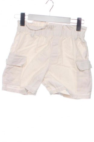 Детски къс панталон LC Waikiki, Размер 10-11y/ 146-152 см, Цвят Бял, Цена 5,11 €