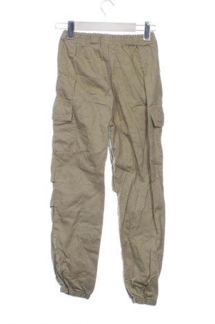 Детски панталон LC Waikiki, Размер 8-9y/ 134-140 см, Цвят Зелен, Цена 11,24 €