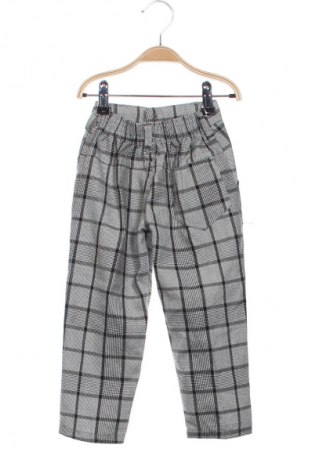 Детски панталон Unbranded, Размер 4-5y/ 110-116 см, Цвят Многоцветен, Цена 4,60 €