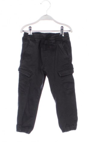 Παιδικό παντελόνι Unbranded, Μέγεθος 18-24m/ 86-98 εκ., Χρώμα Γκρί, Τιμή 11,00 €