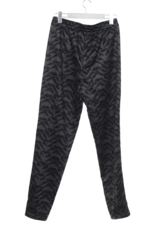 Детско спортно долнище Adidas, Размер 15-18y/ 170-176 см, Цвят Многоцветен, Цена 11,24 €