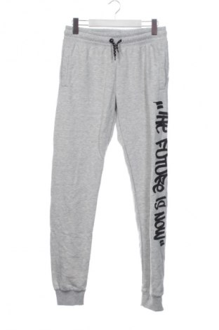 Детско спортно долнище Chapter, Размер 15-18y/ 170-176 см, Цвят Сив, Цена 7,15 €