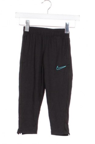 Dziecięce spodnie sportowe Nike, Rozmiar 3-4y/ 104-110 cm, Kolor Czarny, Cena 151,99 zł