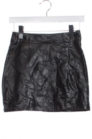 Kožená sukně  SHEIN, Velikost XXS, Barva Černá, Cena  109,00 Kč