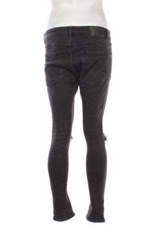 Pánské džíny  Bershka, Velikost M, Barva Šedá, Cena  209,00 Kč