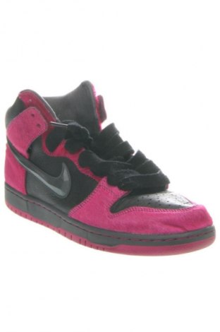 Férfi cipők
 Nike, Méret 45, Szín Sokszínű, Ár 32 269 Ft