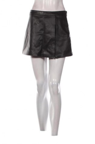 Παντελονόφουστα Cropp, Μέγεθος M, Χρώμα Μαύρο, Τιμή 21,00 €