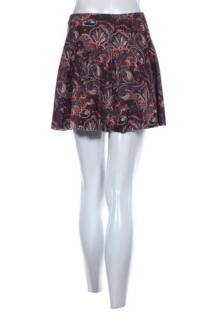 Пола Bershka, Размер S, Цвят Многоцветен, Цена 2,04 €