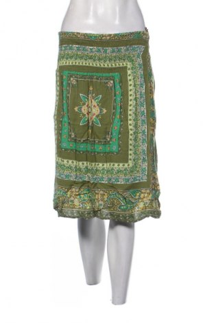 Sukně Bershka, Velikost M, Barva Vícebarevné, Cena  259,00 Kč