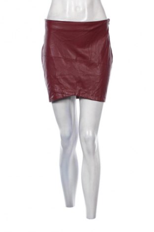 Sukně Bershka, Velikost M, Barva Červená, Cena  149,00 Kč