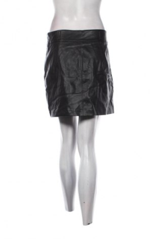 Szoknya Bershka, Méret L, Szín Fekete, Ár 1 399 Ft