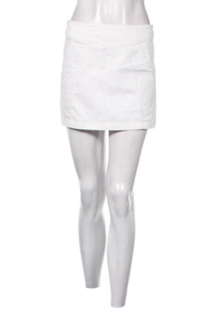 Sukně Bershka, Velikost M, Barva Bílá, Cena  229,00 Kč