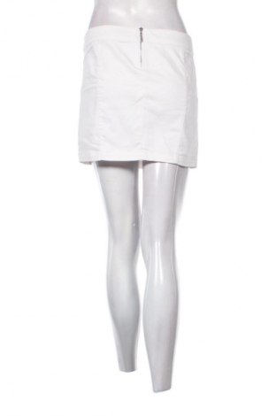 Sukně Bershka, Velikost M, Barva Bílá, Cena  229,00 Kč