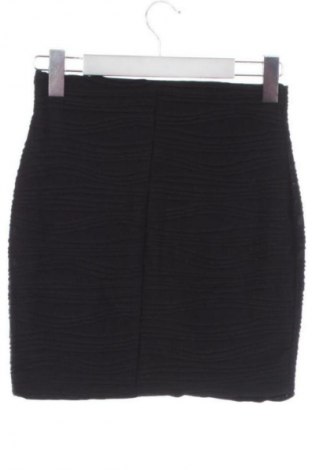 Φούστα Forever 21, Μέγεθος XS, Χρώμα Μαύρο, Τιμή 10,23 €