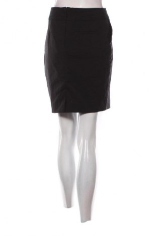 Пола H&M, Размер S, Цвят Черен, Цена 2,04 €