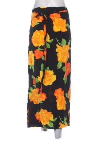 Пола Madonna, Размер S, Цвят Многоцветен, Цена 6,13 €