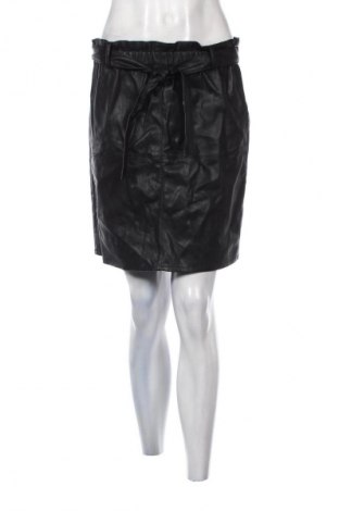 Пола ONLY, Размер S, Цвят Черен, Цена 3,06 €