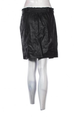 Пола ONLY, Размер S, Цвят Черен, Цена 3,06 €