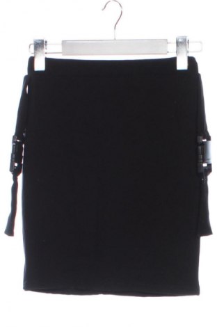 Spódnica Pretty Little Thing, Rozmiar XS, Kolor Biały, Cena 77,99 zł