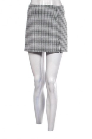 Rock Pull&Bear, Größe M, Farbe Mehrfarbig, Preis € 9,99