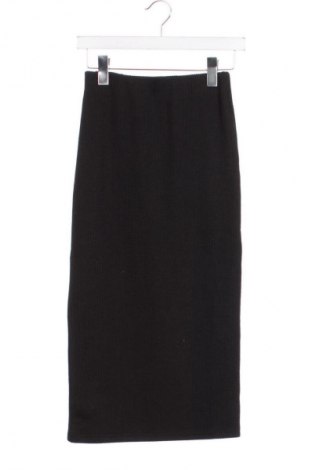 Пола Reserved, Размер XS, Цвят Черен, Цена 9,71 €