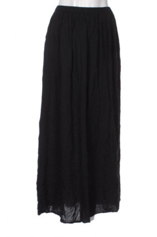 Sukně Reserved, Velikost L, Barva Černá, Cena  566,00 Kč