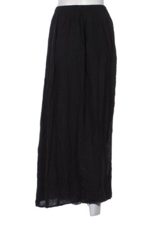 Sukně Reserved, Velikost L, Barva Černá, Cena  566,00 Kč