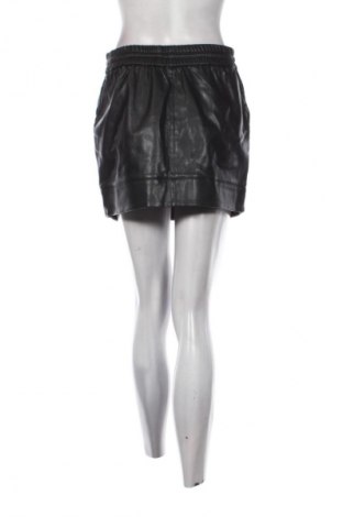 Sukně Review, Velikost M, Barva Černá, Cena  539,00 Kč