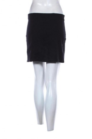 Пола Stradivarius, Размер S, Цвят Черен, Цена 3,06 €