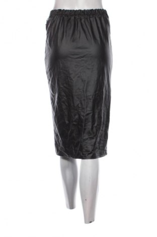 Пола Unbranded, Размер S, Цвят Черен, Цена 5,62 €