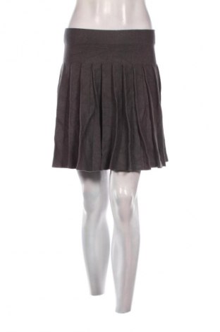 Пола Unbranded, Размер S, Цвят Сив, Цена 2,04 €