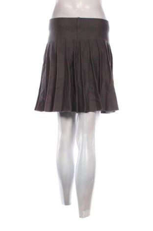 Пола Unbranded, Размер S, Цвят Сив, Цена 2,04 €