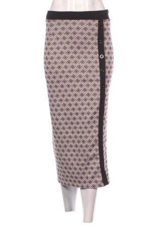 Пола Unbranded, Размер S, Цвят Многоцветен, Цена 6,13 €