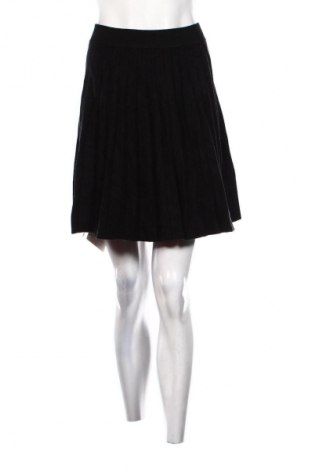 Пола Unbranded, Размер S, Цвят Черен, Цена 4,60 €