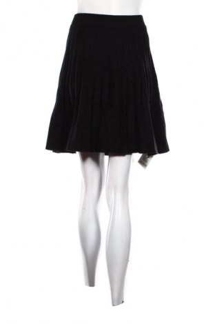 Пола Unbranded, Размер S, Цвят Черен, Цена 4,60 €