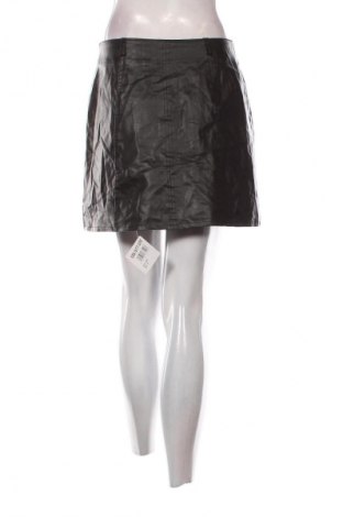 Пола Unbranded, Размер M, Цвят Черен, Цена 4,09 €